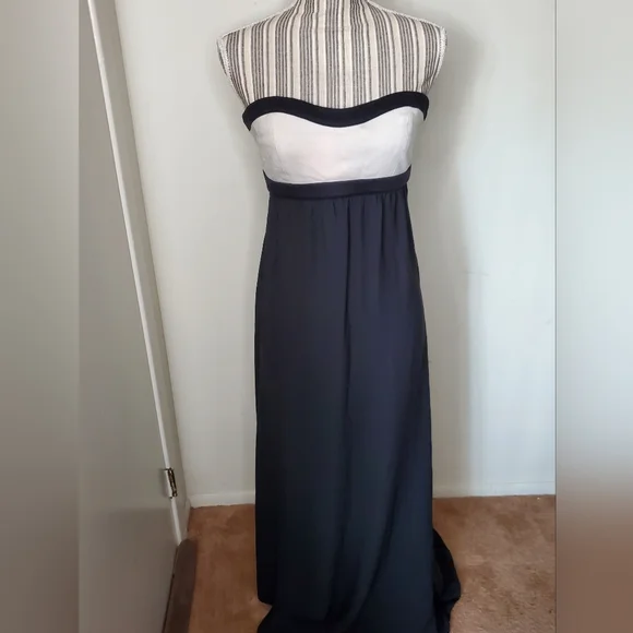 Express | Dresses | Express Black And Cream Strapless Dress | Poshmark